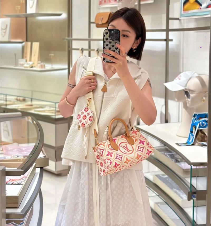 Louis Vuitton Shopping Bags